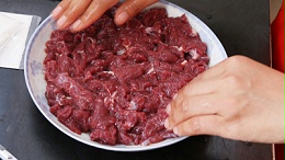 木瓜蛋白酶腌制牛肉，如何防止牛肉嫩化过度？